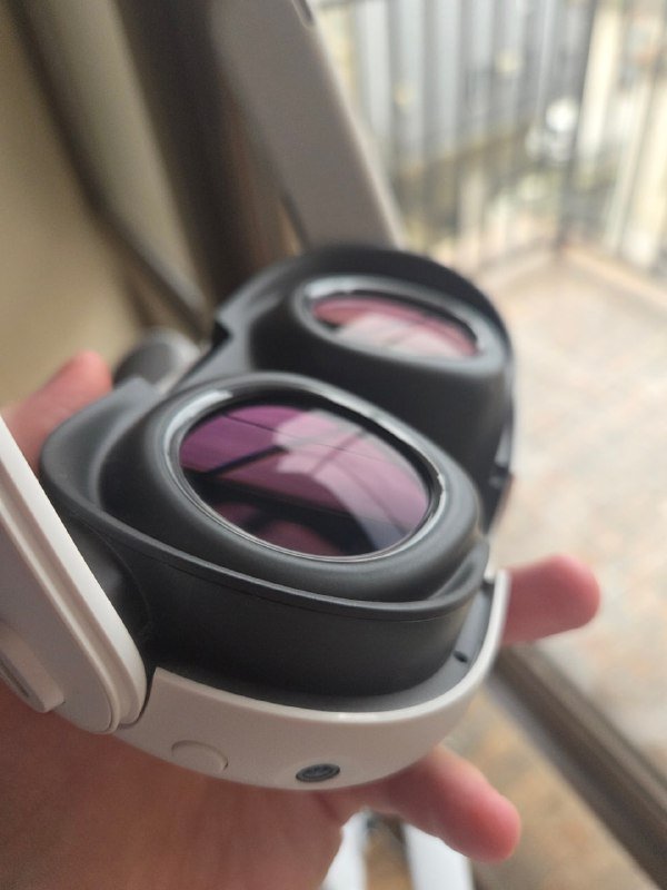 VR-шлем Meta Quest 3 128 ГБ с аксессуарами 3