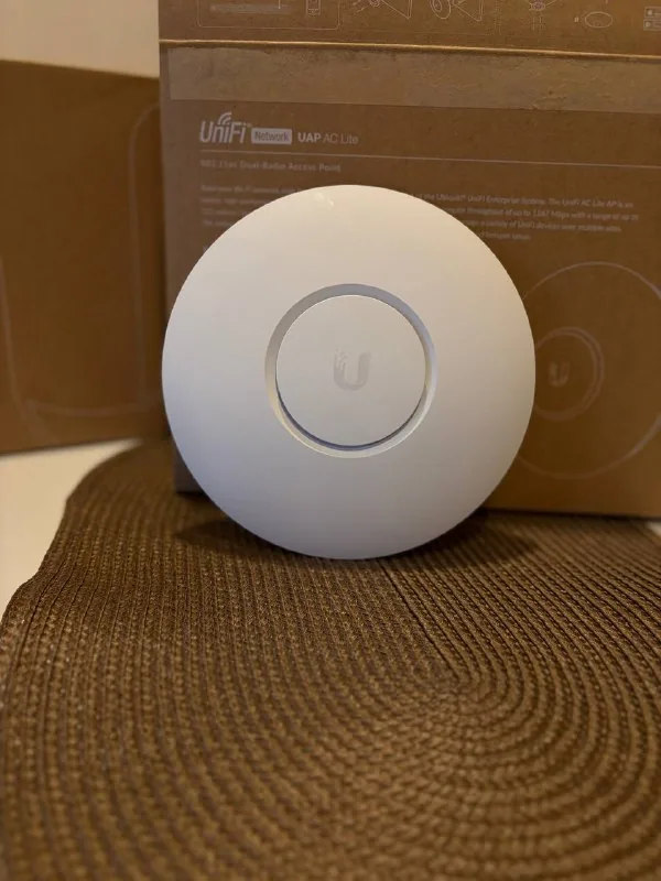 Ubiquiti Wi-Fi точка доступа, амбушюры AirPods Pro 1