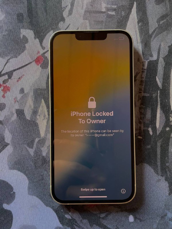 iPhone 13 2