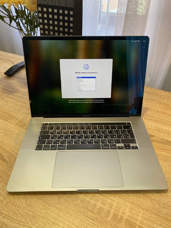 MacBook Pro 16 i7 2019 2