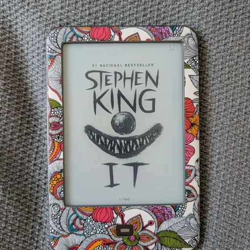 Электронная книга Tolino Shine с подсветкой