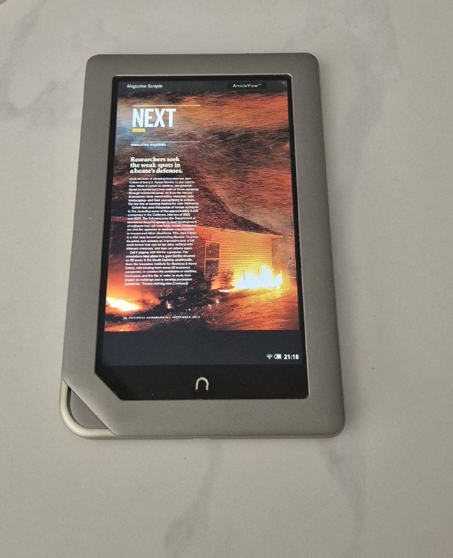 Планшет-читалка Barnes & Noble Nook color, 8 ГБ