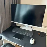 Кресло Razer Iskur v2, монитор MSI MAG 274URFW 1