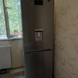 Холодильник Sharp 1