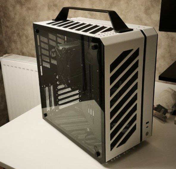 Монитор Dell 23,8' p2418hzm 3