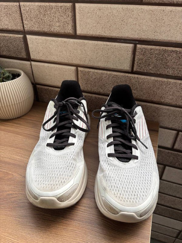 Беговые кроссовки Saucony Endorphin Shift 3 размер 43