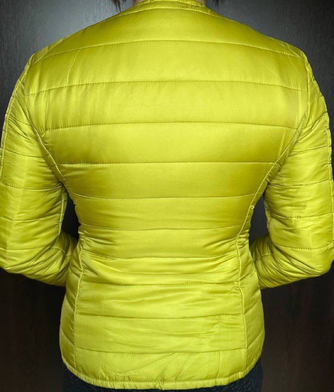 Дутая куртка размер S 2