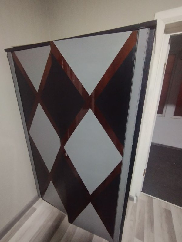 Тумбочка, шкаф 4