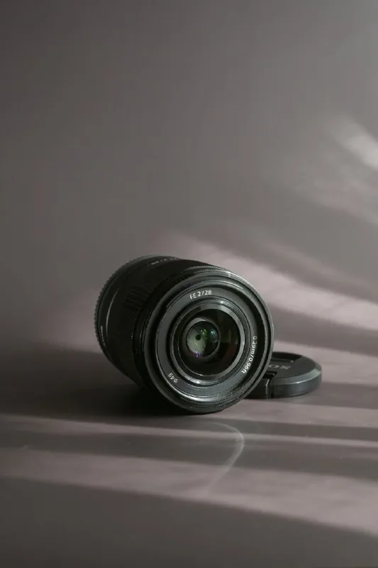 Объектив Sony FE 28mm f2