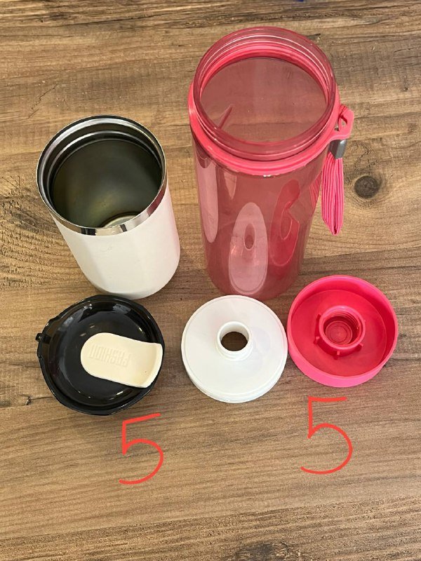 Тарелки керамические, стеклянный контейнер, бутылка, кружки, кофейник, фильтр 7