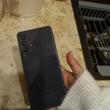 Samsung Galaxy A32, iPhone 12 mini 1