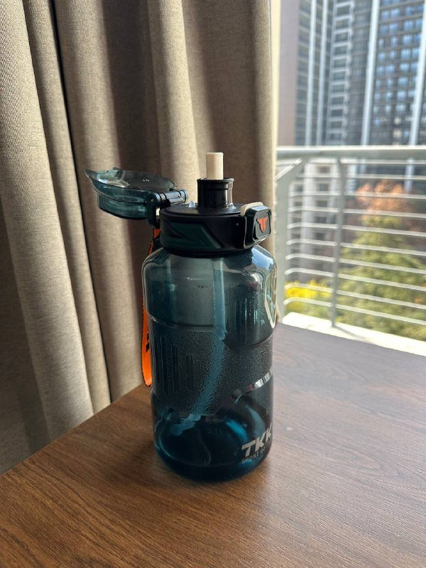 Перчатки Everlast, шлем, вкладыши, скакалка, бутылка, кимоно 3