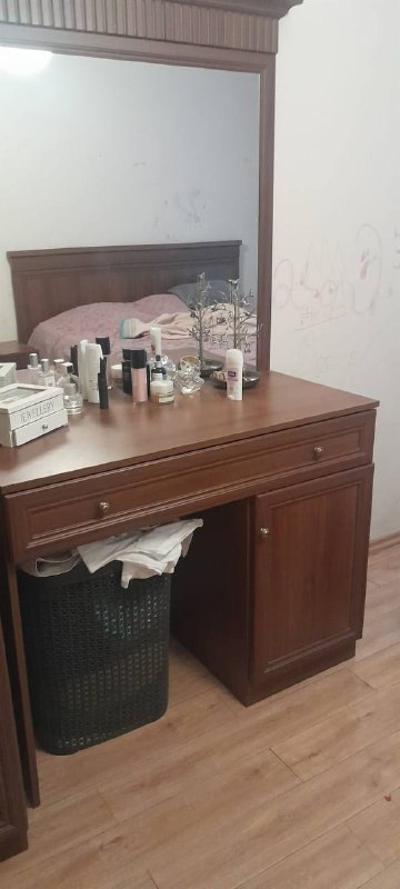 Комод с зеркалом 3