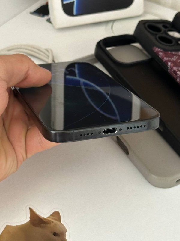 iPhone 16 Pro Max 256GB sim+esim 3