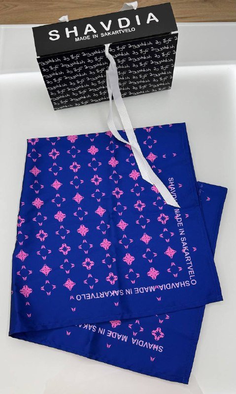 Платочек от грузинского бренда SHAVDIA