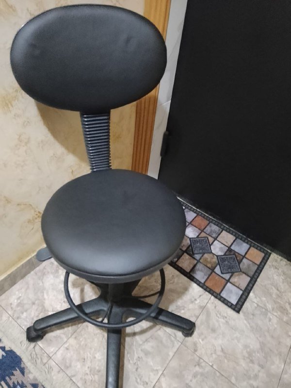 Компьютерный стул черный 2