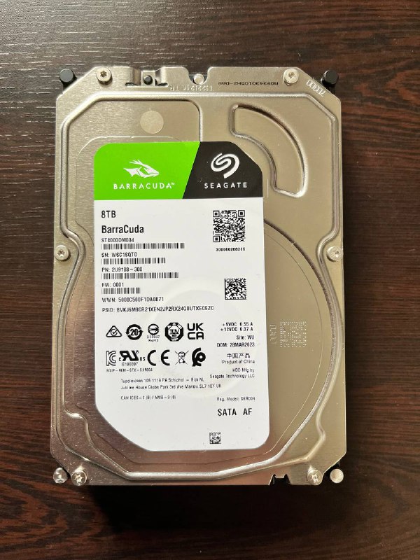 Электрошвабра Karcher Hard Floor Cleaner FC 7, HDD Seagate и WD Elements, New Balance кроссовки 3