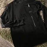 Красный пиджак H&M, черный пиджак H&M, костюм для йоги, юбка, кофта Reebok, туника Reebok, юбка, ветровка Waikiki, сумка Reebok, юбка, шорты Zara 5