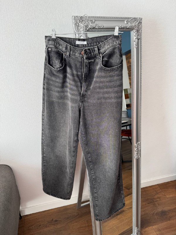 Джинсы женские