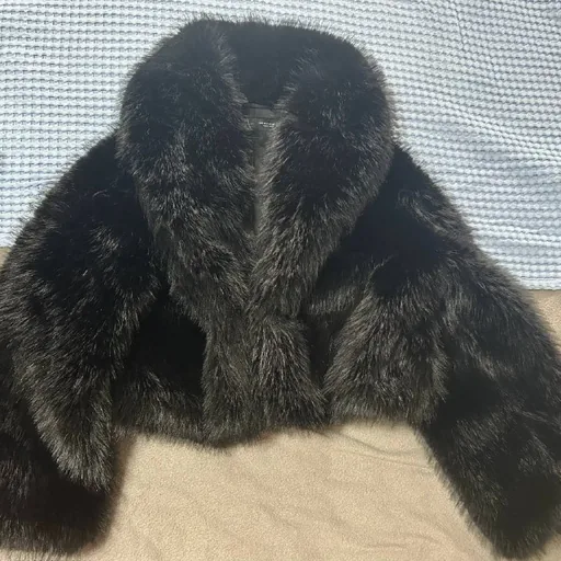 Шубы из эко-меха, короткая шуба Zara