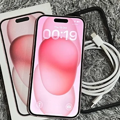 Розовый iPhone 15 128 ГБ