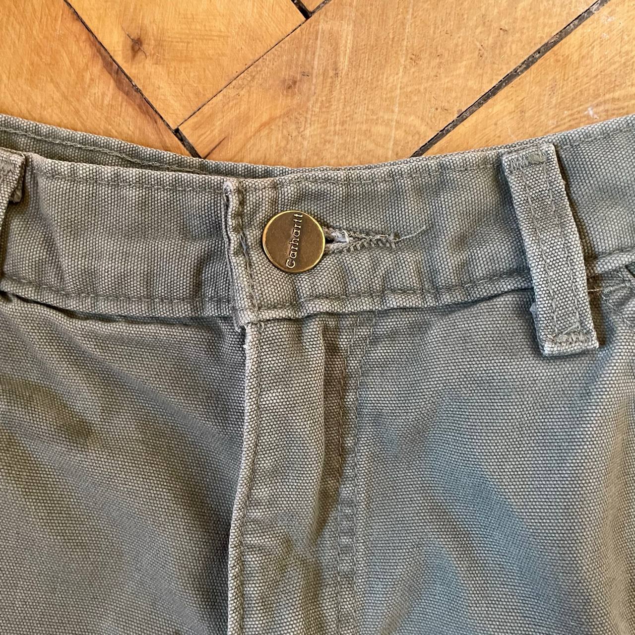 Carhartt green cargo shorts 3