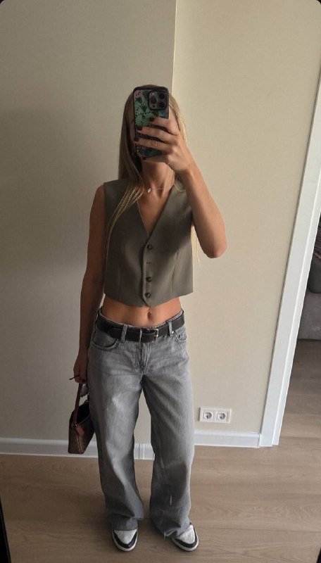 Футболка CK, Джинсы Bershka, Брюки Zara, Юбка Zara, Шорты-юбка Stradivarius, Джинсы Zara 6