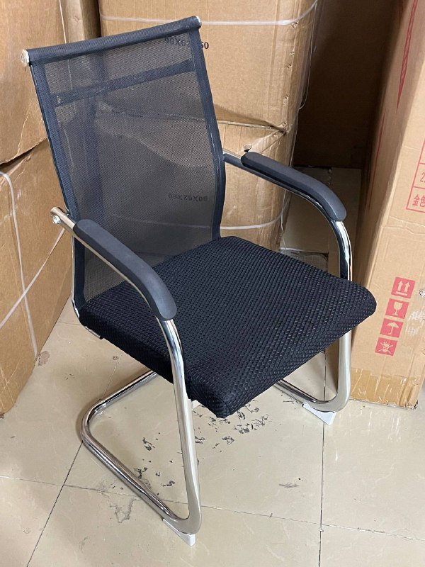 рабочий стол компьютерный, офисный стул визитор 5