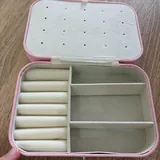 Подушки, рюкзак, игрушки, весы, гамак, балансборд, миска, органайзер 10