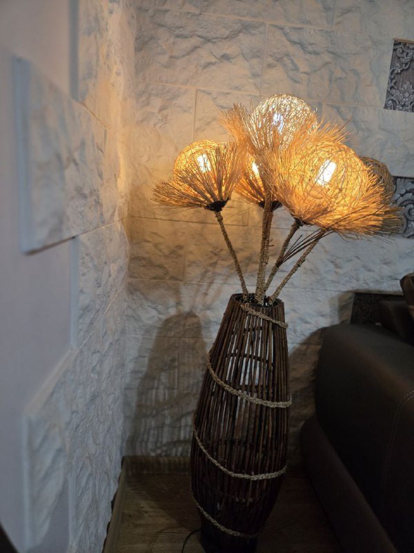 Настольный декоративный светильник с абажуром 4