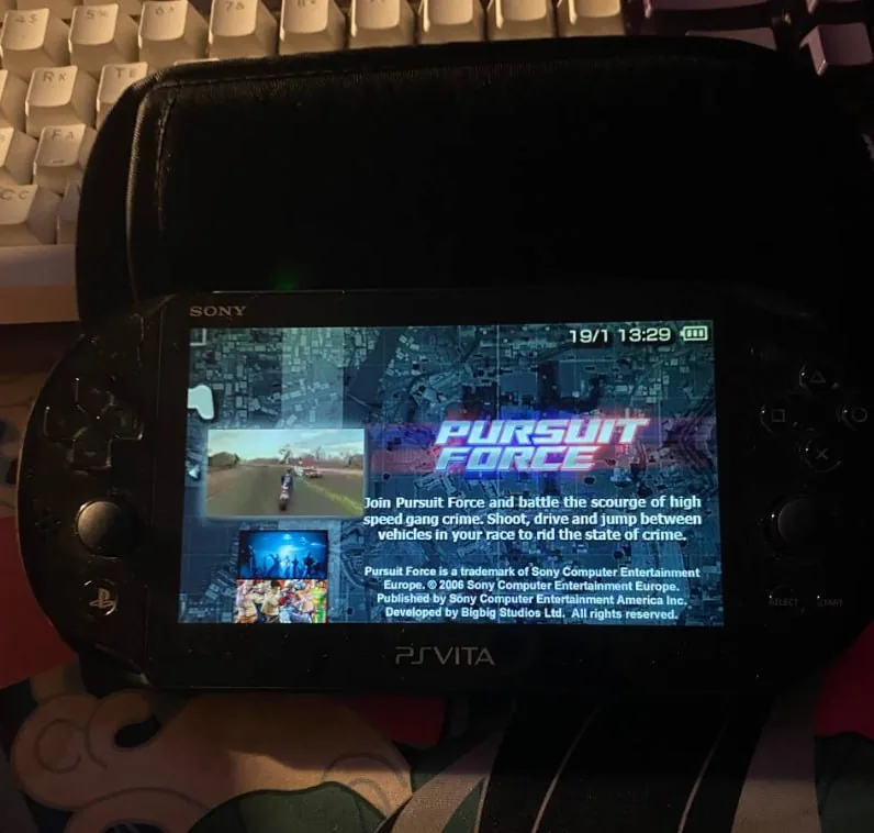 PS VITA slim