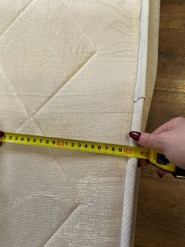 Матрас 160/200 в отличном состоянии 4