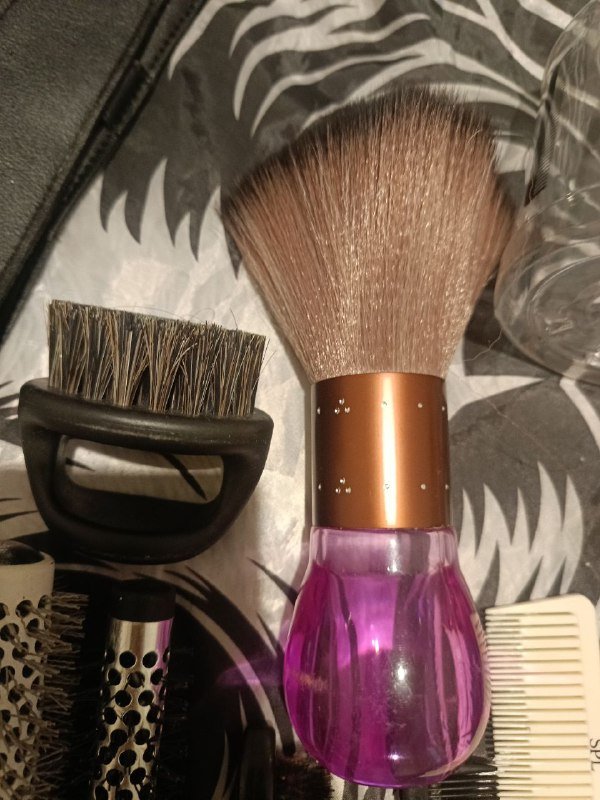 Машинка, плойка, сумка, ножницы, расчёски для парикмахера 8