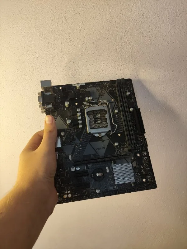 Материнская плата H310