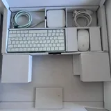 Книги, фотоаппарат, настольная игра, iMac, одежда 9