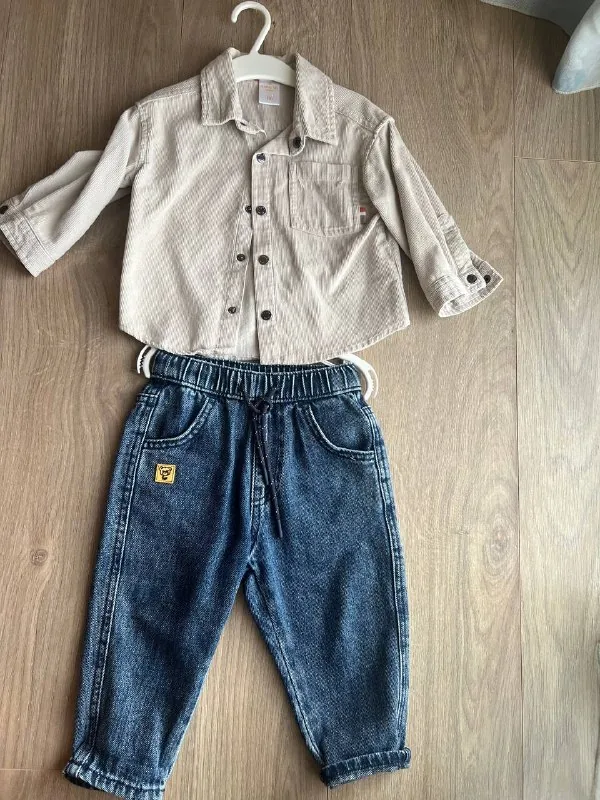 Вельветовая рубашка, синие джинсы Gloria Jeans