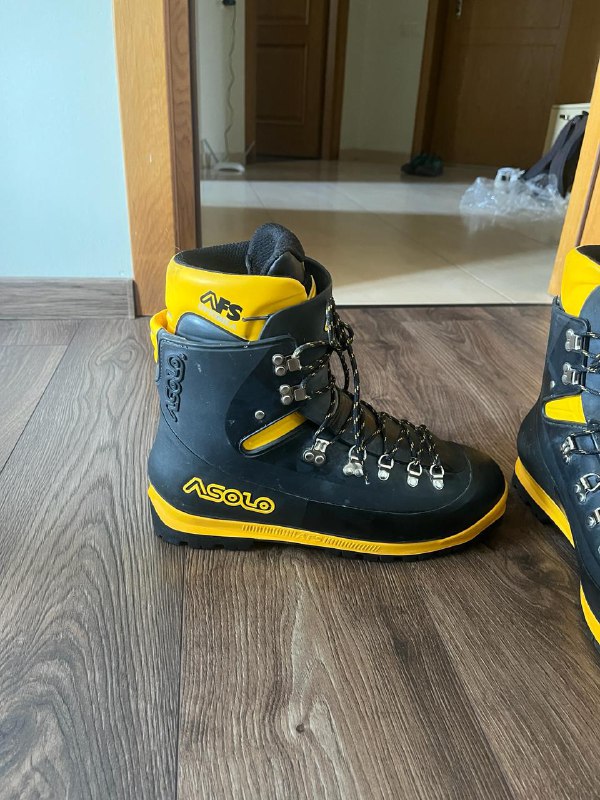 Asolo AFS 8000 winter mountaineering boots 2