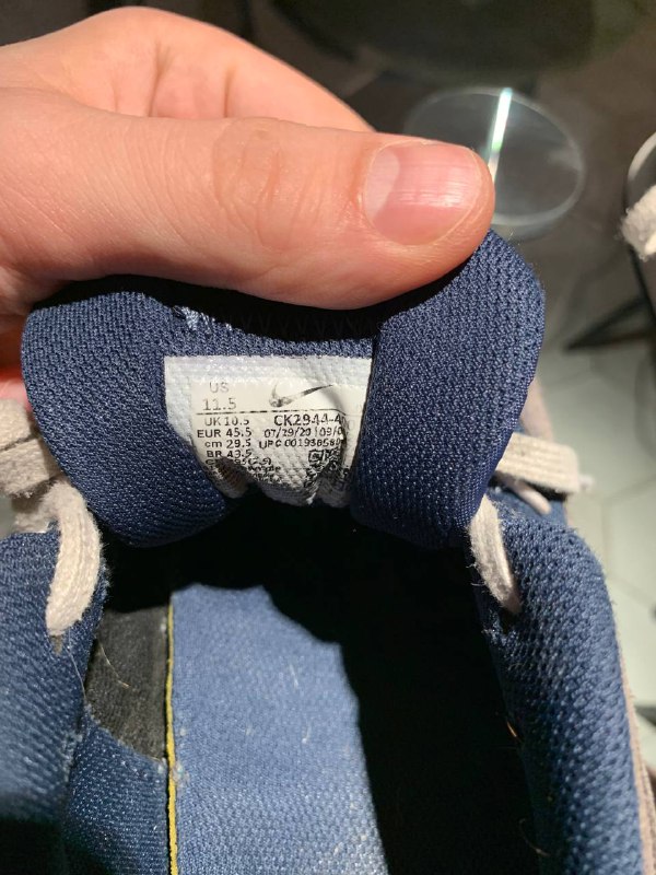 Кроссовки Nike venture runner 11,5US 2