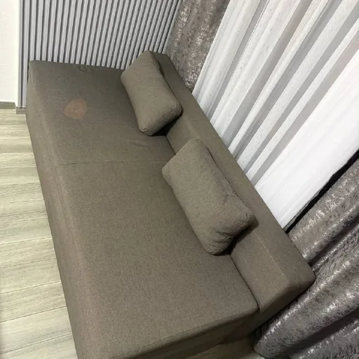 Диван