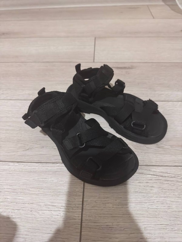 Crocs J1, Adidas 31p, Zara 32p, Reserved 32p, Reserved 33p детские сандалии 3