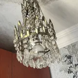 Антикварная металлическая люстра 3