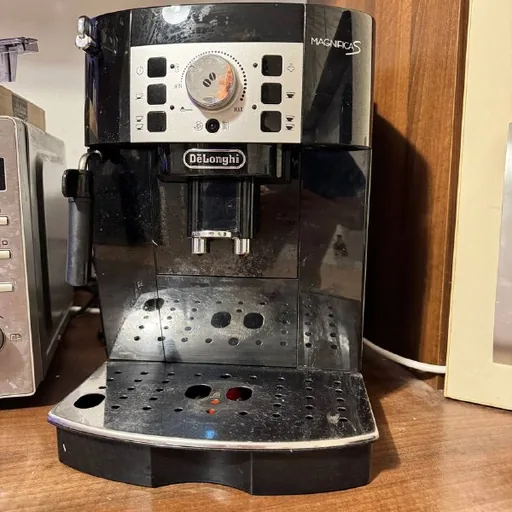 Кофемашина DeLonghi Magnifica S