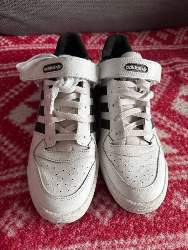 Кроссовки Adidas размер 10 UK