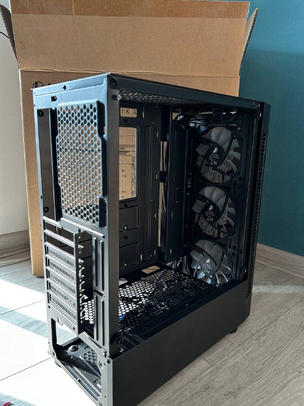 маленький корпус для ПК 2