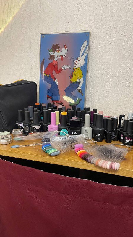 Материалы для маникюра: гель лаки, пилочки, топы, типсы для наращивания