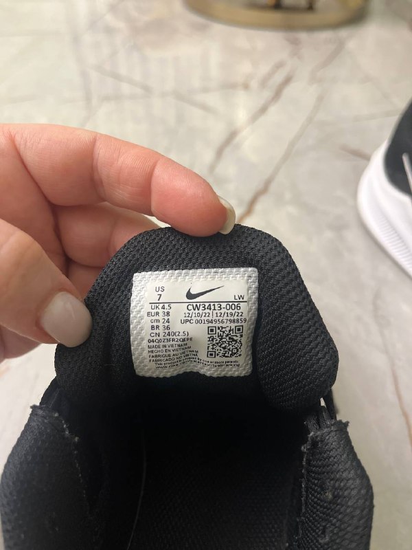 Кроссовки Nike оригинальные размер 38 3