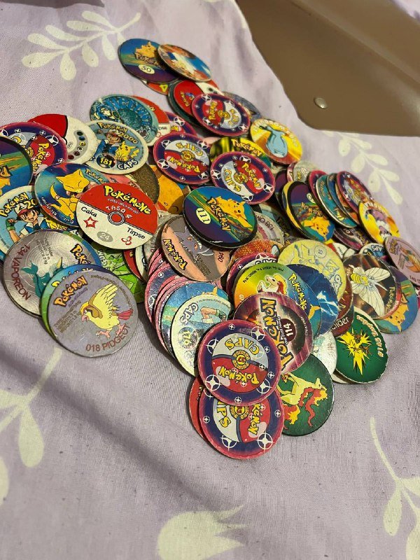 Коллекционные покемоны 1999-2000 годов 150+ шт