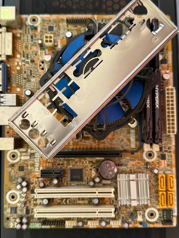 Пустой корпус для ПК с боковым стеклом 2