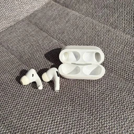 Наушники Apple AirPods Pro 1 поколения