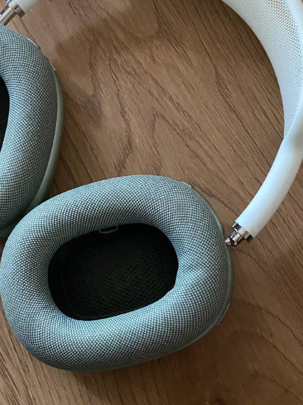 Наушники AirPods Max с оригинальным кейсом и шнуром 4